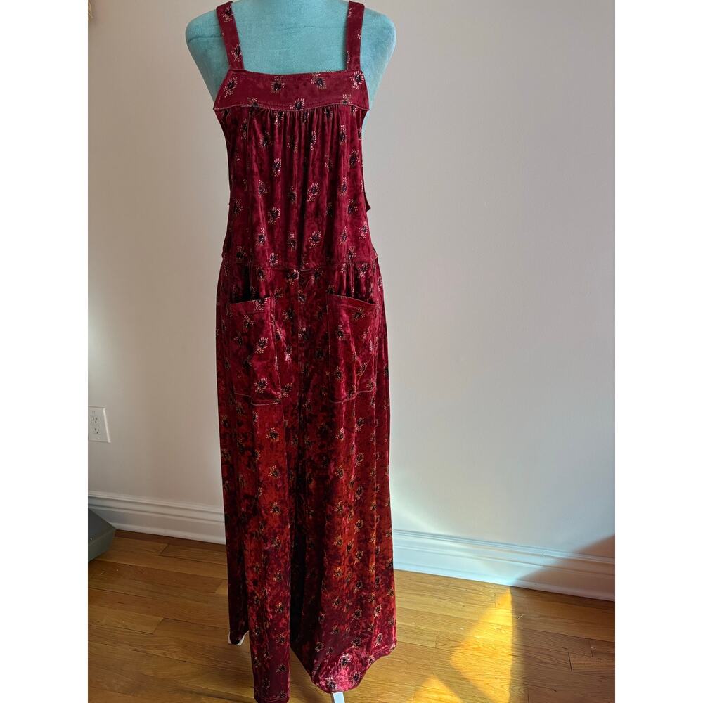 NATURAL LIFE Red Floral Velvet Jumpsuit Romper